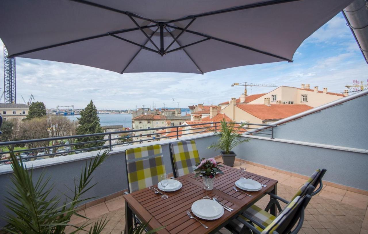 City Centre Sea View Apartment プーラ エクステリア 写真